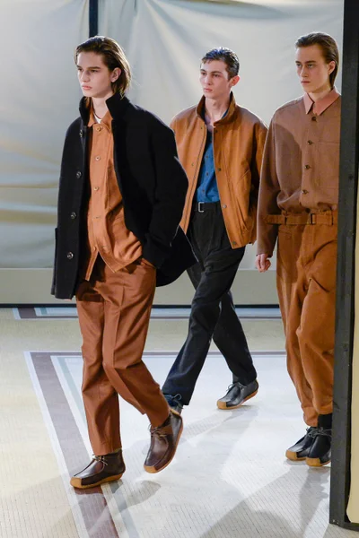 Look 41